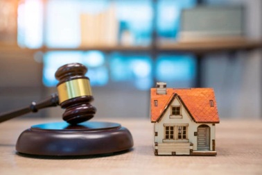 Luật sư giải đáp: "Chồng được bố mẹ cho riêng nhà, vợ có phần hay không?"