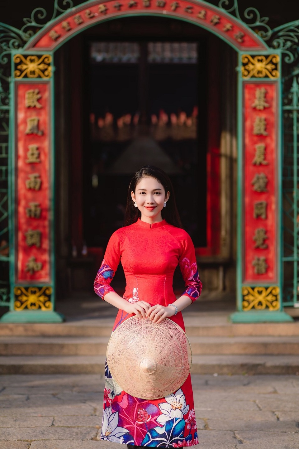 Hoa khôi ĐH Công nghệ TP.HCM duyên dáng trong bộ ảnh đón Xuân - 5 Hoa khôi ĐH Công nghệ TP.HCM duyên dáng trong bộ ảnh đón Xuân - 5