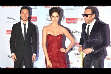 Disha Patani diện váy trễ nải