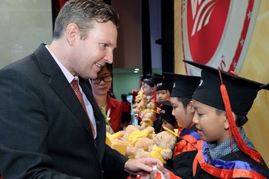 Con gái, mẹ tự hào về con!