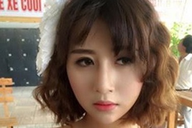 Hot girl Hà thành bị tố "chảnh" khi làm việc