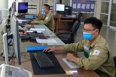 EVNNPT làm chủ công nghệ điều khiển tích hợp trạm biến áp