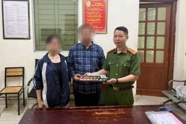 Giải cứu cô gái 18 tuổi bị thao túng, tự phá két sắt để lấy tiền, vàng