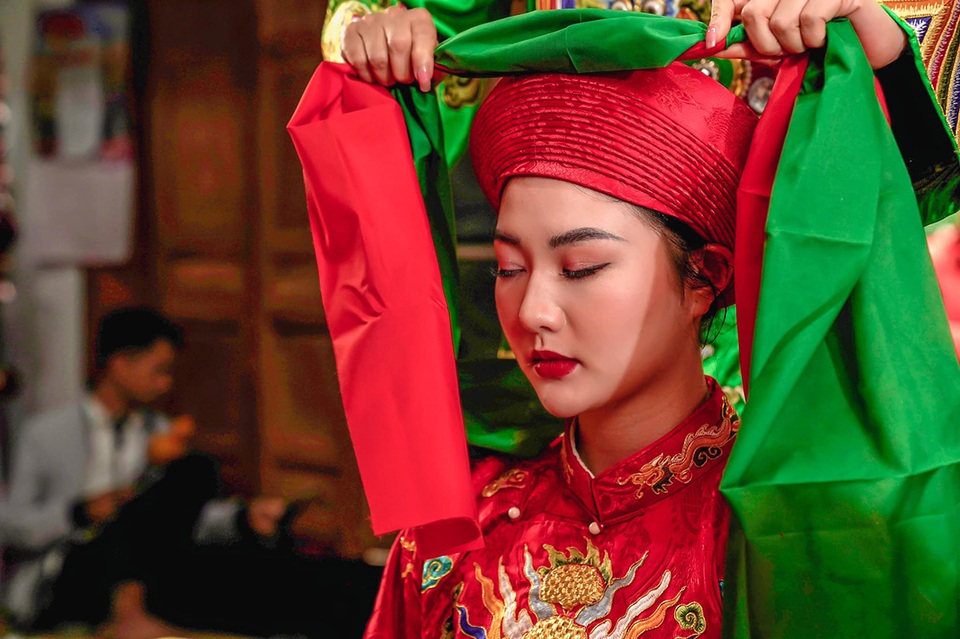 Hoa khôi Đại học FPT hóa cô đồng xinh đẹp - 4 Hoa khôi Đại học FPT hóa cô đồng xinh đẹp - 4