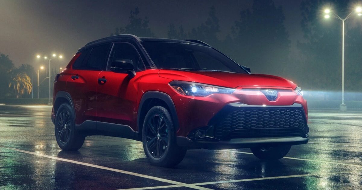 View - Toyota Corolla Cross 2025 có thêm màu đỏ vốn là đặc trưng trên xe Mazda | Báo Dân trí