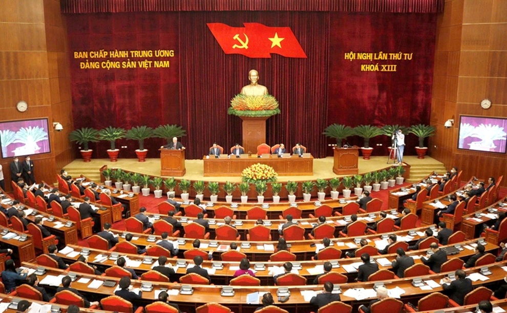 Đảng viên không được nhập quốc tịch, mua tài sản ở nước ngoài - 1 Đảng viên không được nhập quốc tịch, mua tài sản ở nước ngoài - 1
