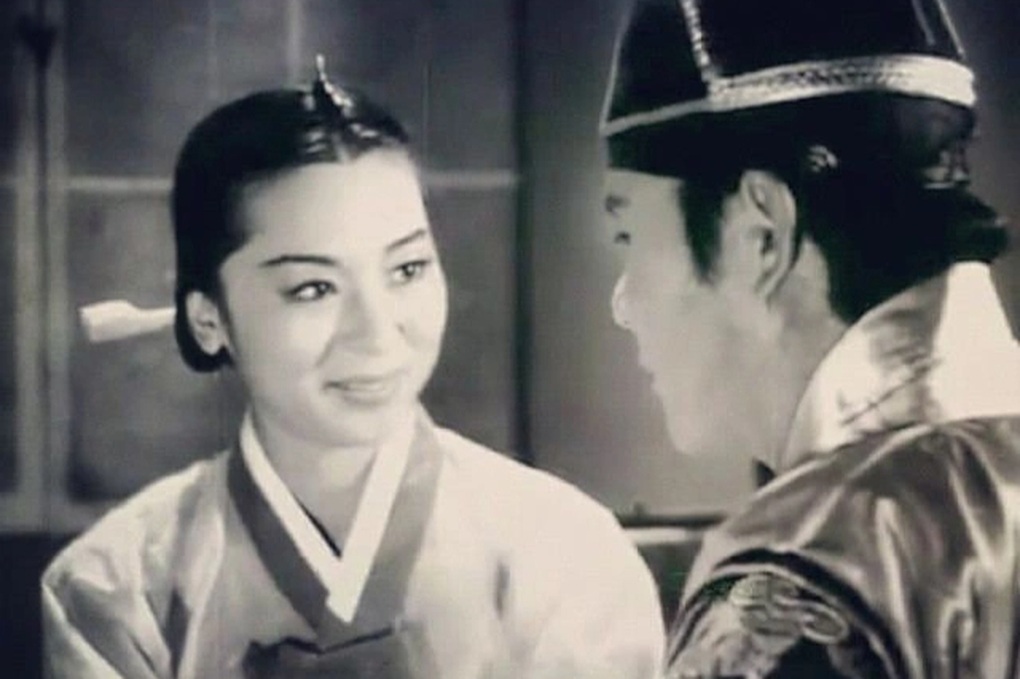 Biểu tượng điện ảnh và sắc đẹp của Hàn Quốc qua đời - 2 Biểu tượng điện ảnh và sắc đẹp của Hàn Quốc qua đời - 2