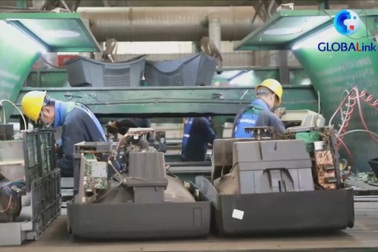 Công ty mua 2 triệu máy tính, tủ lạnh bị bỏ đi và biến thành thứ có giá trị