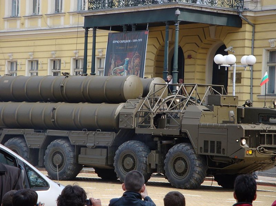 Mỹ, NATO tính viện trợ lá chắn tên lửa do Liên Xô thiết kế cho Ukraine - 1 Mỹ, NATO tính viện trợ lá chắn tên lửa do Liên Xô thiết kế cho Ukraine - 1