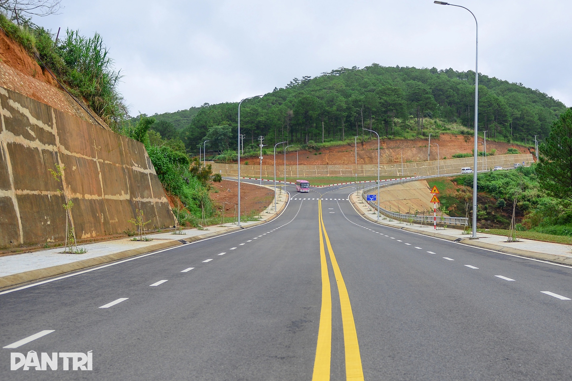 400m cuối níu chân con đường đẹp bậc nhất Đà Lạt - 2 400m cuối níu chân con đường đẹp bậc nhất Đà Lạt - 2