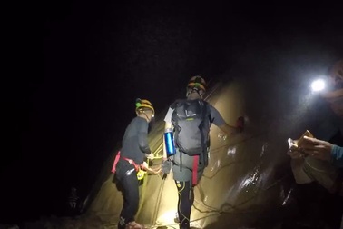 Thám hiểm hang Sơn Đoòng