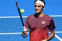 Federer, Wozniacki mở đường bảo vệ ngôi vô địch Australian Open