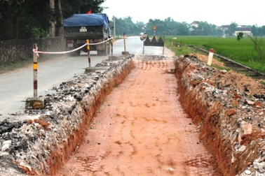 Đường gần 50 tỷ nhiều lần khắc phục vẫn hư hỏng: Sẽ xử lý quyết liệt