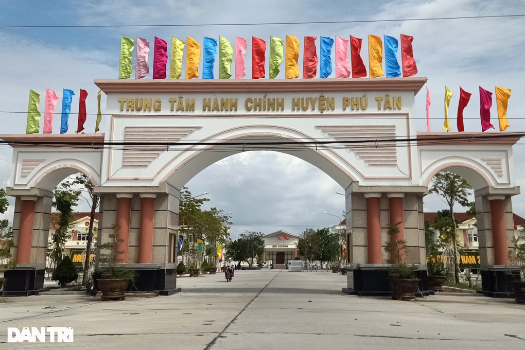Xác minh ngẫu nhiên tài sản, thu nhập 23 cán bộ thuộc 9 cơ quan ở Cà Mau - 1 Xác minh ngẫu nhiên tài sản, thu nhập 23 cán bộ thuộc 9 cơ quan ở Cà Mau - 1
