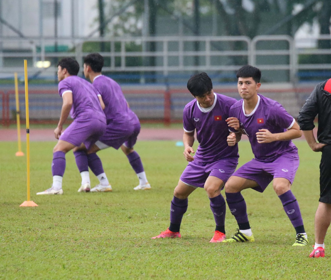 Đội tuyển Việt Nam tắm mưa rèn tuyệt chiêu đấu Malaysia - 6 Đội tuyển Việt Nam tắm mưa rèn tuyệt chiêu đấu Malaysia - 6