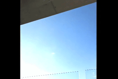 Khoảnh khắc máy bay Hàn Quốc tóe lửa vì đâm phải chim trước khi gặp nạn