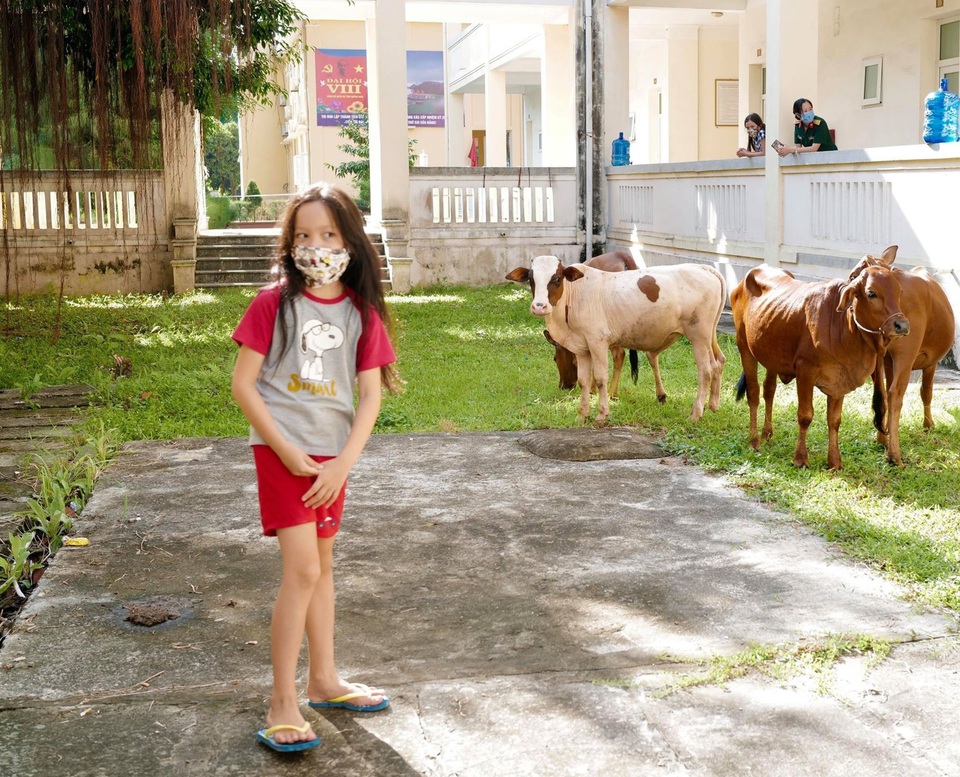 Hồng Nhung: “Cách ly quốc dân cho gia đình Bống sống một thế giới khác hẳn” - 6 Hồng Nhung: “Cách ly quốc dân cho gia đình Bống sống một thế giới khác hẳn” - 6