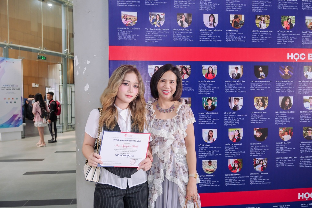 Phụ huynh chủ động cùng con tìm hiểu trường đại học tương lai - 6 Phụ huynh chủ động cùng con tìm hiểu trường đại học tương lai - 6