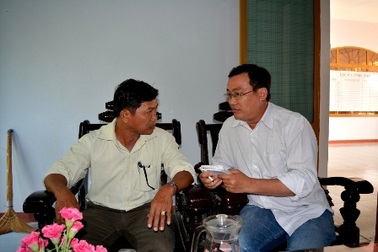 Vụ “gà đi lạc”: Chủ tịch xã xin từ chức