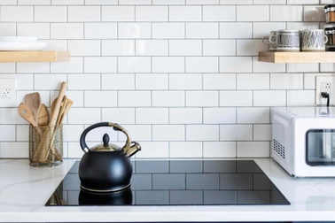 5 thiết bị nhà bếp tuyệt đối không nên đặt sát bếp nấu