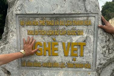 Vụ tấm bia "Bộ Văn hóa - thể thao và Du lịch Thanh Hóa": Làm rõ trách nhiệm