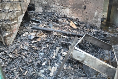 Nổ pháo sập nhà, 2 người thương vong