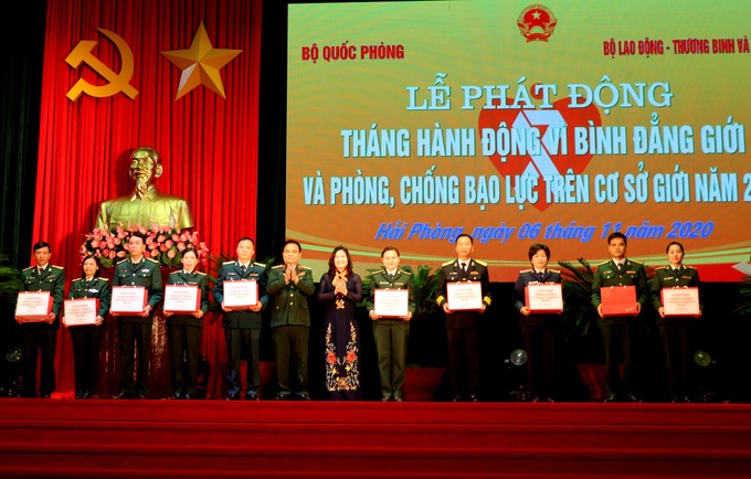 Tháng hành động vì bình đẳng giới 2020: “Chấm dứt bạo lực đối với phụ nữ và trẻ em” - Ảnh 5.