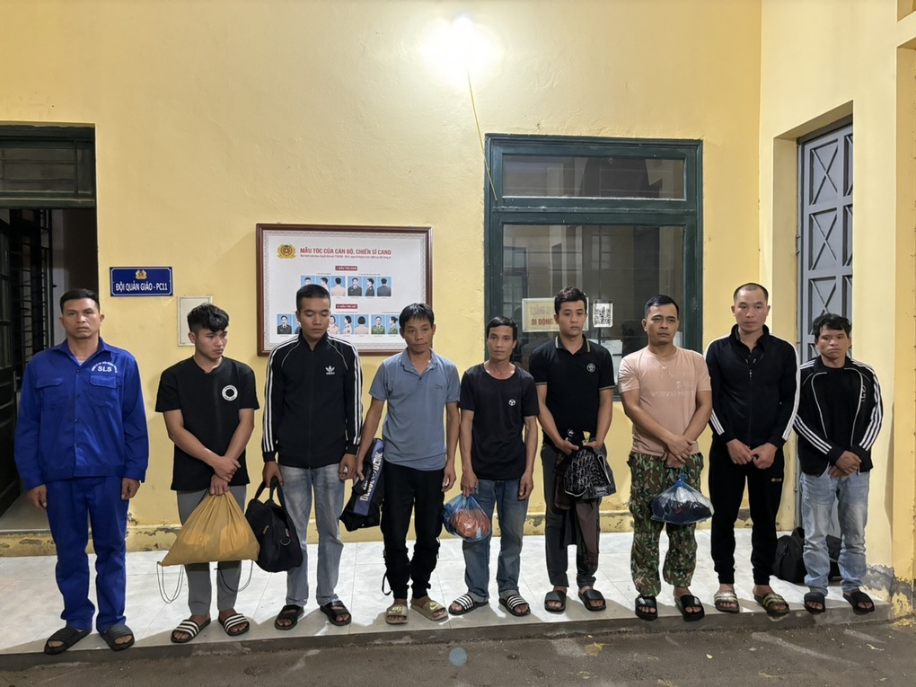 Triệt phá đường dây trộm cắp cáp ngầm quy mô đặc biệt lớn ở Phú Thọ - 1 Triệt phá đường dây trộm cắp cáp ngầm quy mô đặc biệt lớn ở Phú Thọ - 1