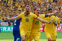 Bị chỉ trích dàn xếp tỷ số ở Euro 2024, HLV Romania lên tiếng đáp trả