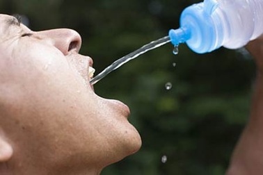 Loại bỏ thói quen gây hại cho thận!