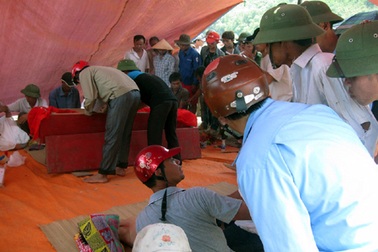 Tắm sông, 2 học sinh chết đuối