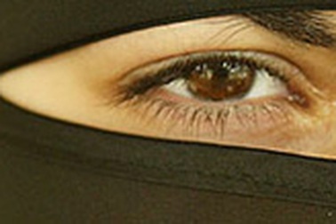 Vá màng trinh để “làm lại cuộc đời”