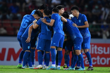 Lộ đội hình tuyển Thái Lan chuẩn bị đối đầu Việt Nam?