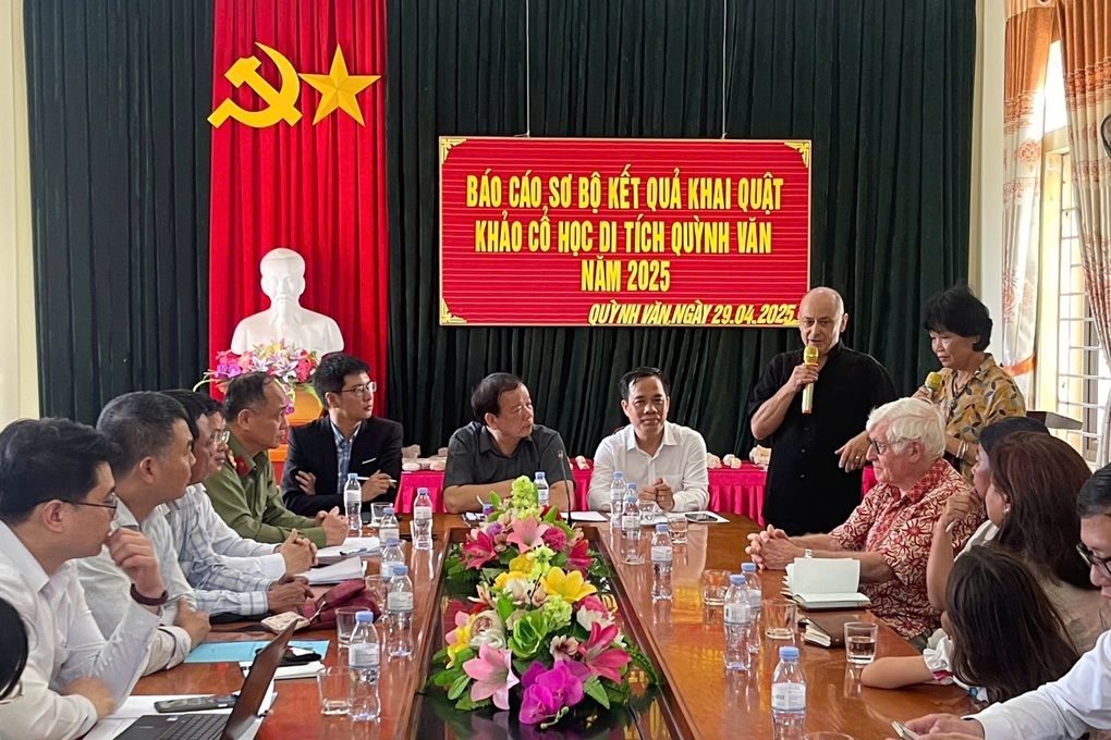 Hé lộ về nghĩa địa cổ với nhiều ngôi mộ táng theo tư thế bó gối - 1 Hé lộ về nghĩa địa cổ với nhiều ngôi mộ táng theo tư thế bó gối - 1