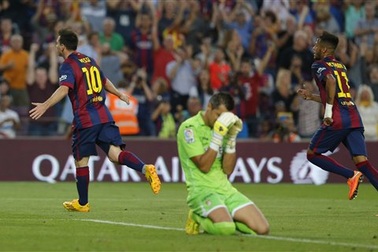 Barcelona 6-0 Granada: Messi vượt mốc 400 bàn, Neymar lập hattrick