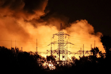 Ukraine tố Nga tấn công hệ thống điện, nhiều khu vực chìm trong bóng tối