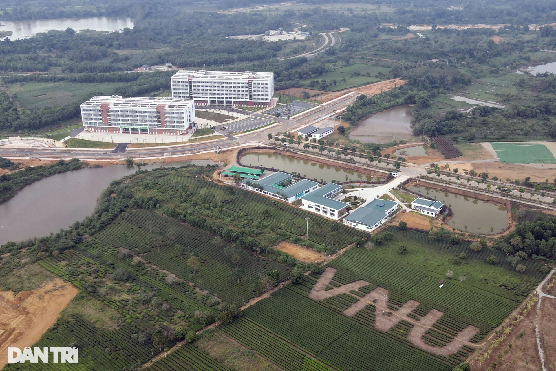 Cận cảnh khu đô thị Đại học Quốc gia Hà Nội sau gần 20 năm triển khai - 4 Cận cảnh khu đô thị Đại học Quốc gia Hà Nội sau gần 20 năm triển khai - 4