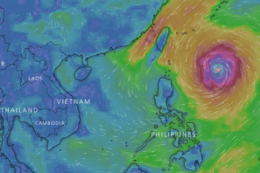 Xuất hiện cơn bão mạnh gần Biển Đông