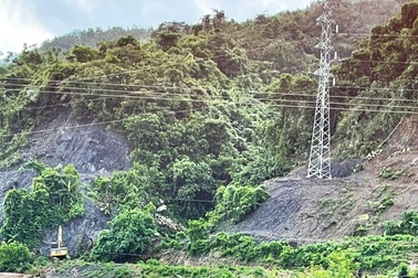 EVNNPC vượt khó với "3 tại chỗ" và ứng dụng công nghệ thông tin