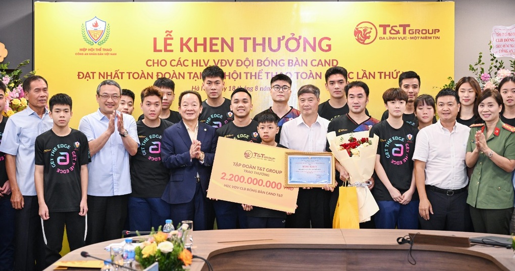 Đội bóng bàn Công an nhân dân nhận thưởng hơn 2,2 tỷ đồng - 4