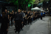 Hàng nghìn người sẵn sàng chờ xuyên đêm mong được vào viếng Tổng Bí thư