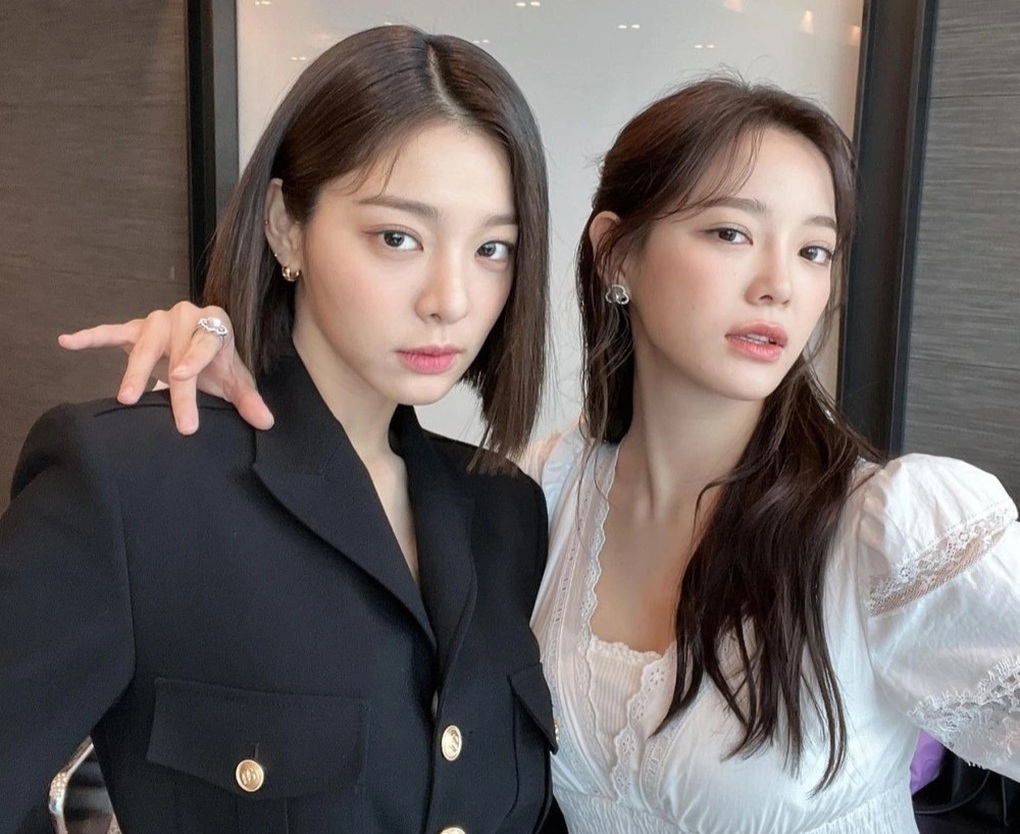 Cưới người yêu cũ của tôi, bạn thân còn vô tư nhờ giúp một việc - 1 Cưới người yêu cũ của tôi, bạn thân còn vô tư nhờ giúp một việc - 1