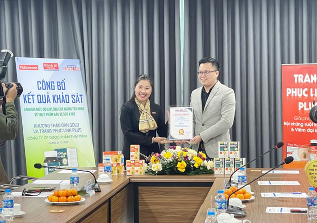 98% người tiêu dùng hài lòng về Tràng Phục Linh PLUS - 3 98% người tiêu dùng hài lòng về Tràng Phục Linh PLUS - 3