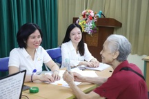 Hơn 5.600 người từ 70 tuổi không có lương hưu nhận trợ cấp