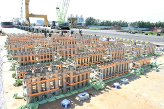 Sẵn sàng trận địa 800 quả pháo hoa tầm cao cho đêm giao thừa trên sông Hậu