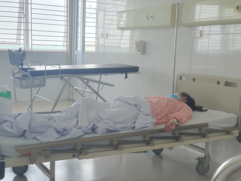 3 giờ đồng hồ đỡ đẻ cho sản phụ mắc Covid-19 trên tuyến đầu chống dịch - 5 3 giờ đồng hồ đỡ đẻ cho sản phụ mắc Covid-19 trên tuyến đầu chống dịch - 5