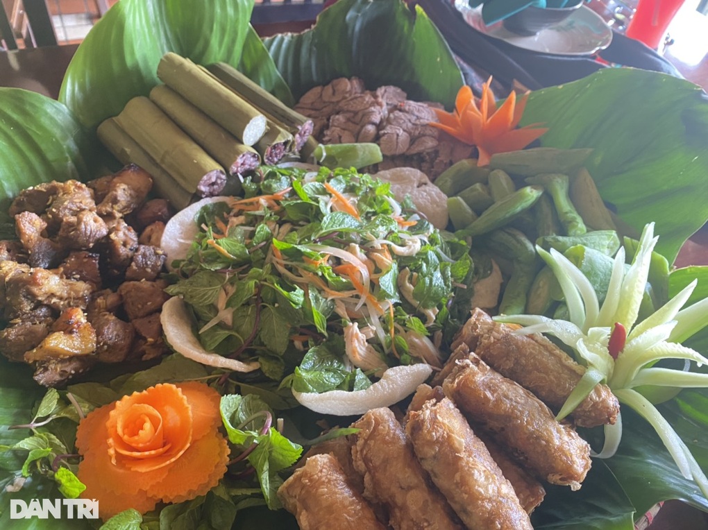 Hà Nội oi bức, khách lái xe 140km về Mai Châu cắm trại, trốn nóng - 2 Hà Nội oi bức, khách lái xe 140km về Mai Châu cắm trại, trốn nóng - 2