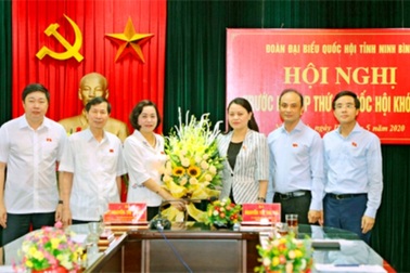Tân Bí thư Ninh Bình được bầu làm Trưởng Đoàn ĐBQH tỉnh
