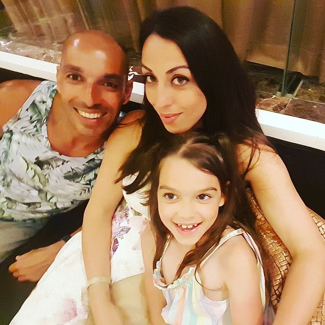 En kvinnlig läkare som brukade bo på gatan återvänder - 2 Cú lội ngược dòng của nữ tiến sĩ từng sống lang thang trên đường phố - 2