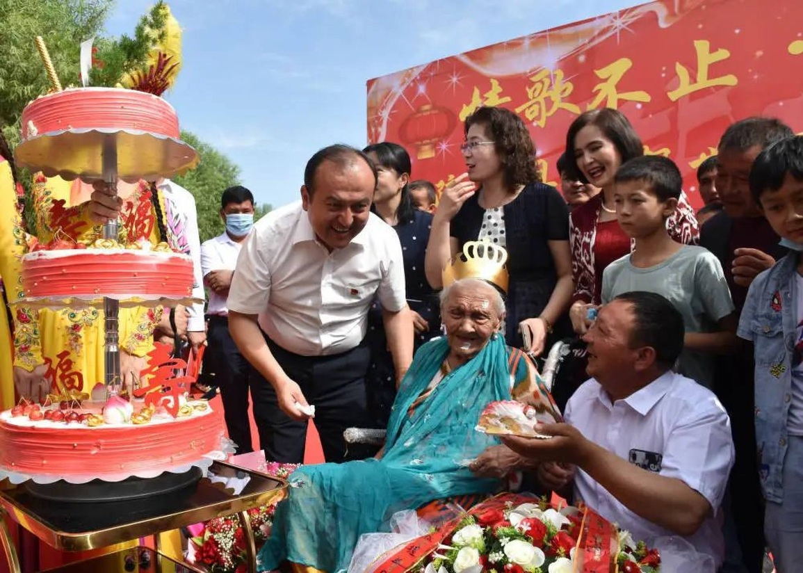 Cụ bà cao tuổi nhất Trung Quốc sống qua 3 thế kỷ vừa qua đời - 2 Cụ bà cao tuổi nhất Trung Quốc sống qua 3 thế kỷ vừa qua đời - 2